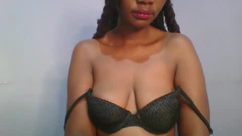 Snapshot of sexie_love chatting on October 2025 05:08:02 AM Nancy online show from October 2025 05:08:02 AM