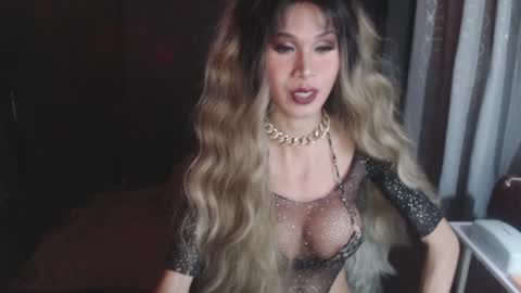 Snapshot of sexiest_asiants chatting on January 2025 08:10:01 AM nicole online show from January 2025 08:10:01 AM