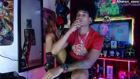 Aharon  ravelo online show from September 2025 02:22:01 AM