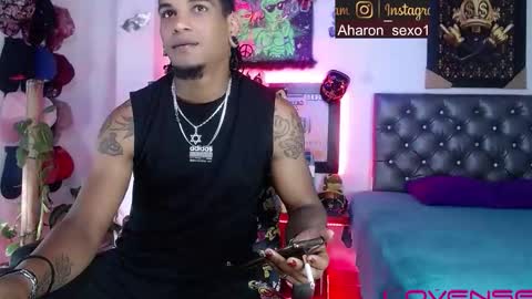 Snapshot of sexo_aharon chatting on February 2026 06:39:01 PM Aharon ravelo online show from February 2026 06:39:01 PM