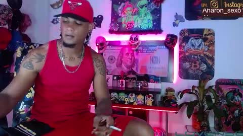 Snapshot of sexo_aharon chatting on February 2026 03:43:01 AM Aharon ravelo online show from February 2026 03:43:01 AM