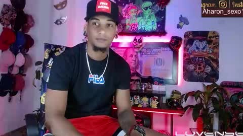 Snapshot of sexo_aharon chatting on February 2026 04:53:01 AM Aharon ravelo online show from February 2026 04:53:01 AM