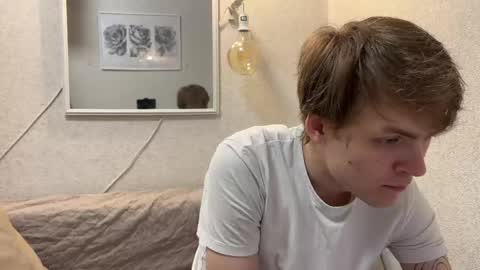 Jennis and OliverPvt is open online show from April 2026 06:10:02 PM