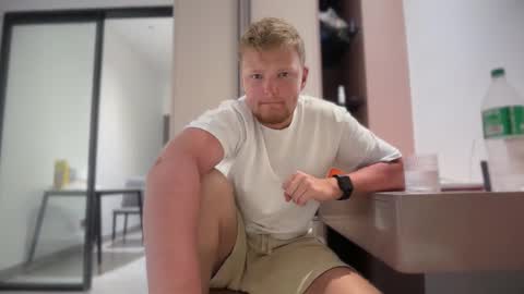 Snapshot of sexual_sbotage chatting on March 2026 01:28:01 PM Max Leman online show from March 2026 01:28:01 PM