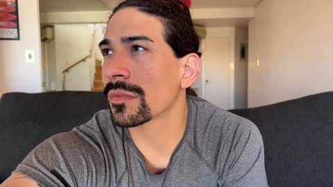 Andrea online show from October 2025 07:42:02 PM