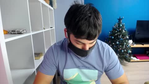 Tommy online show from January 2025 07:37:01 PM