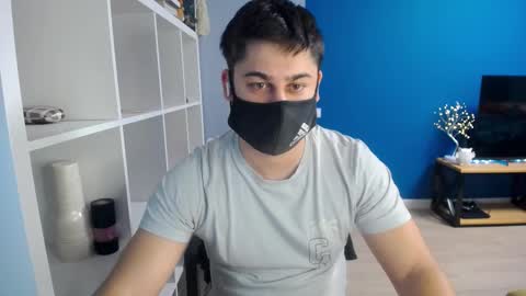 Tommy online show from March 2025 07:49:01 PM