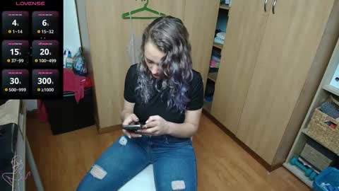 sexxxycrystali online show from September 2025 09:09:01 AM