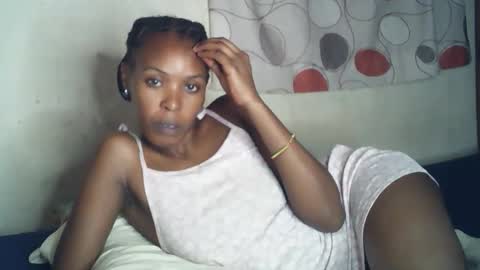 sexxy_curvy23 online show from January 2026 06:33:01 PM