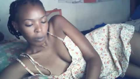 Snapshot of sexxy_curvy23 chatting on January 2026 07:45:02 AM sexxy_curvy23 online show from January 2026 07:45:02 AM