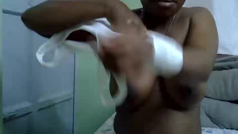 African Queen online show from November 2025 12:48:01 PM