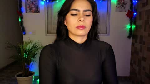  Angie   online show from December 2024 02:16:01 PM