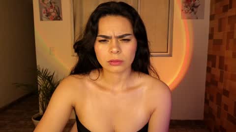  Angie   online show from January 2025 10:59:01 AM