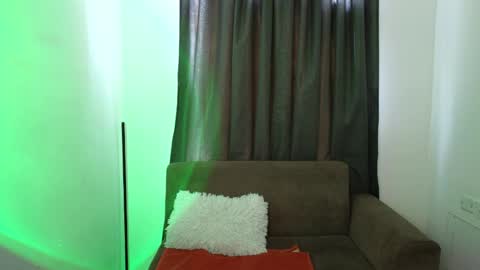 Snapshot of sexxylady__ chatting on May 2026 04:13:01 PM Angie online show from May 2026 04:13:01 PM