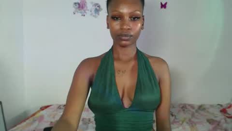 Snapshot of sexxypixie chatting on April 2026 10:40:02 PM sexxypixie online show from April 2026 10:40:02 PM