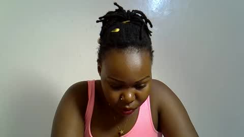 Snapshot of sexy40608102 chatting on December 2025 03:52:02 PM CurvyGoddess online show from December 2025 03:52:02 PM