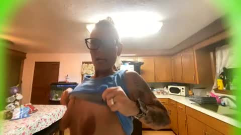 Snapshot of sexy4uenvy chatting on July 2026 02:07:02 AM sexy4uenvy online show from July 2026 02:07:02 AM