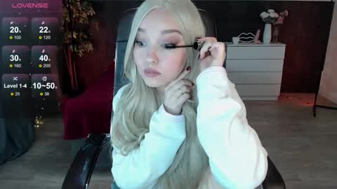 Alexia online show from October 2025 06:14:02 AM