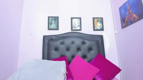 sexy_candy18x online show from May 2026 11:12:03 PM