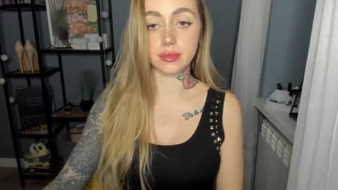 Snapshot of sexy_coralie chatting on December 2024 04:51:02 PM C o r a l i e online show from December 2024 04:51:02 PM