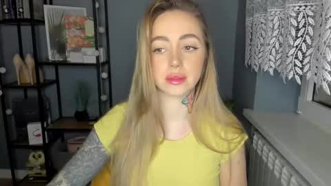 Snapshot of sexy_coralie chatting on December 2024 07:29:01 AM C o r a l i e online show from December 2024 07:29:01 AM