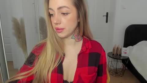 Snapshot of sexy_coralie chatting on January 2025 08:54:02 AM C o r a l i e online show from January 2025 08:54:02 AM