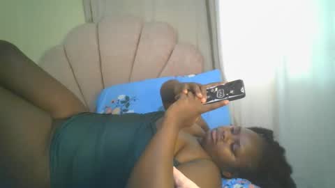 Connie online show from May 2026 06:42:01 AM