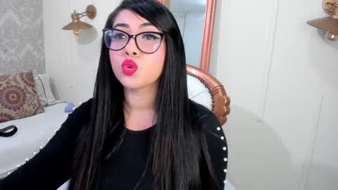  C R I S T A L  online show from January 2025 04:34:01 AM