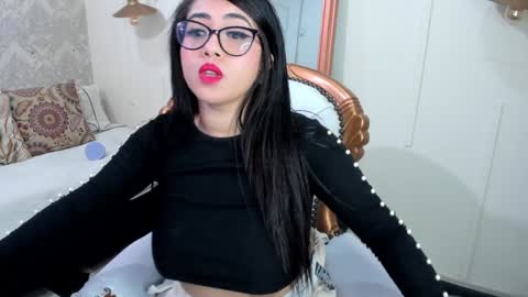  C R I S T A L  online show from January 2025 07:35:02 AM