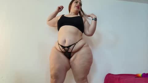 karla           instagram  online show from February 2025 04:50:01 PM