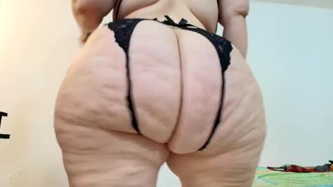 karla           instagram  online show from February 2025 05:01:02 PM