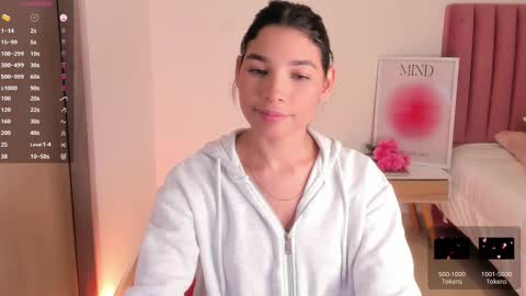 Snapshot of sexy_dreams19 chatting on February 2025 02:56:02 AM My name is Keyty H. Welcome online show from February 2025 02:56:02 AM