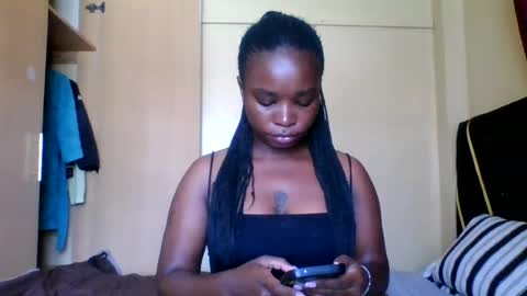 Snapshot of sexy_ebony_princess chatting on August 2026 08:17:02 AM Trina online show from August 2026 08:17:02 AM