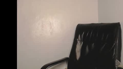 Snapshot of sexy_ebonygirl_ chatting on February 2026 07:46:01 PM Clara online show from February 2026 07:46:01 PM