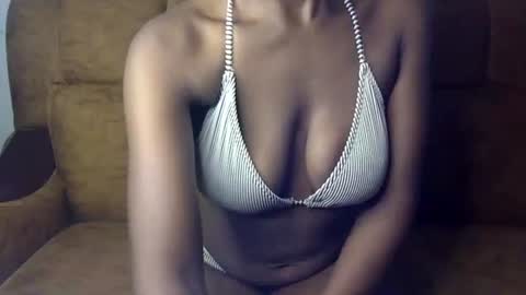 Snapshot of sexy_ellahh chatting on July 2026 12:48:02 AM Ellahh online show from July 2026 12:48:02 AM