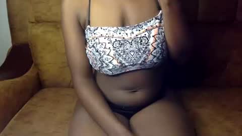 Snapshot of sexy_ellahh chatting on July 2026 01:33:01 AM Ellahh online show from July 2026 01:33:01 AM