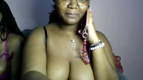 Snapshot of sexy_helle chatting on April 2026 03:46:02 PM sexy_helle online show from April 2026 03:46:02 PM
