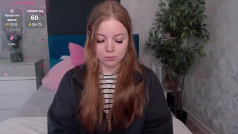 Snapshot of sexy_jenny18 chatting on January 2026 07:02:01 AM Jennifer online show from January 2026 07:02:01 AM