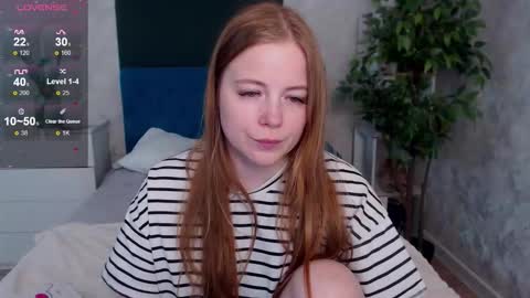 Snapshot of sexy_jenny18 chatting on February 2026 09:05:01 AM Jennifer online show from February 2026 09:05:01 AM