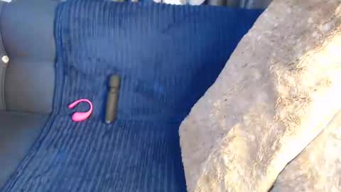 larisa online show from December 2024 06:45:02 PM