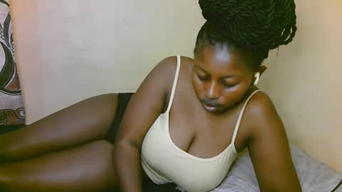 sexy_latasha online show from October 2025 06:03:01 AM