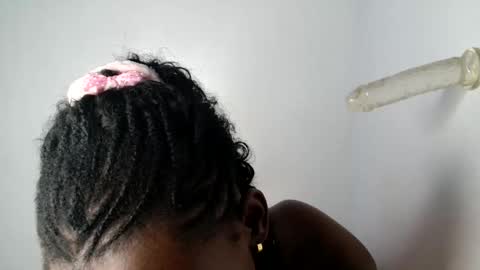 Snapshot of sexy_lilyyy chatting on September 2025 09:42:01 PM lily online show from September 2025 09:42:01 PM