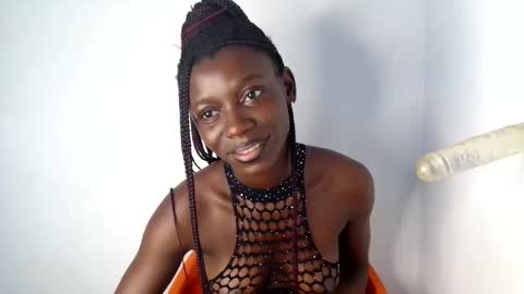 Snapshot of sexy_lilyyy chatting on October 2025 09:59:01 PM lily online show from October 2025 09:59:01 PM