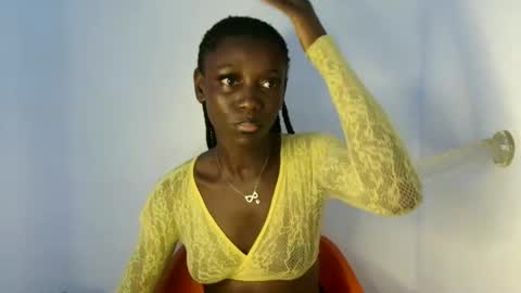 Snapshot of sexy_lilyyy chatting on October 2025 11:27:01 PM lily online show from October 2025 11:27:01 PM