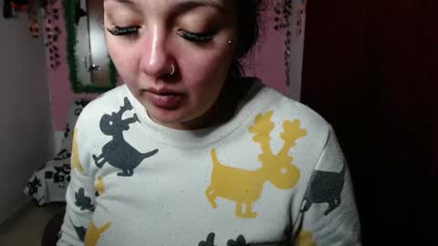 sexy lolas online show from March 2025 04:27:02 AM