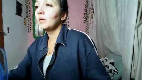 sexy lolas online show from October 2025 01:05:01 AM