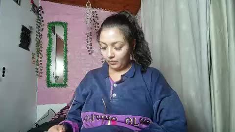 Snapshot of sexy_lolas chatting on June 2026 02:53:01 AM sexy lolas online show from June 2026 02:53:01 AM