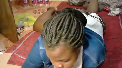 sexy_lunah online show from April 2026 06:52:02 PM