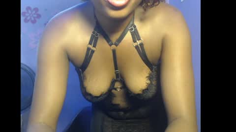 Snapshot of sexy_mariax chatting on May 2026 02:21:02 PM Debby online show from May 2026 02:21:02 PM