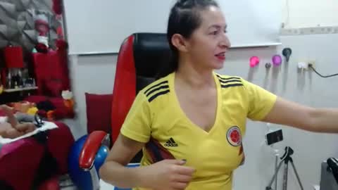 MARIPOSA online show from November 2025 12:24:02 AM